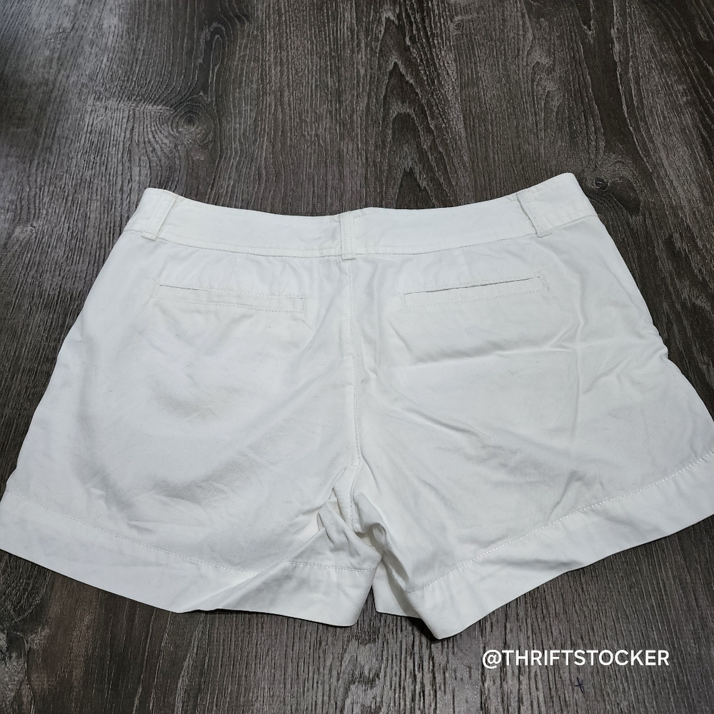 Lilly Pulitzer White Shorts - Picture 2 of 7